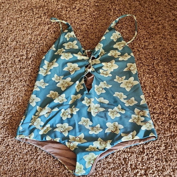 acacia swimwear Other - Acacia Tropic Kokomo L One Piece